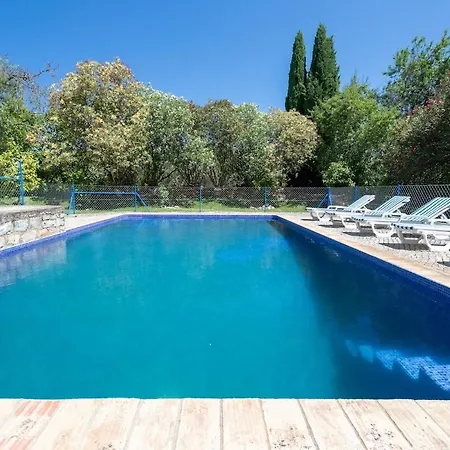 True Local Village בית נופש