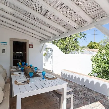 True Local Village Ferienhaus Loulé