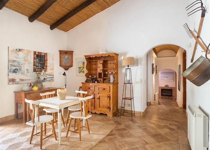 True Local Village Casa vacanze *